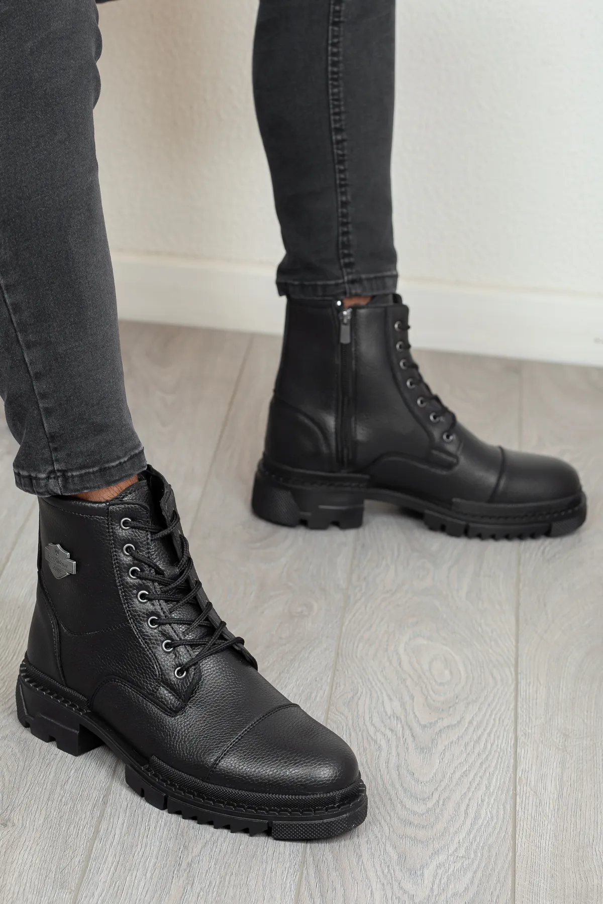 EB22